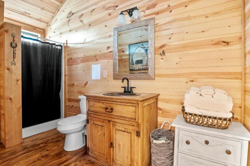 Vonios kambarys apgyvendinimo įstaigoje HR Cabin 3- The Little Bear Cabin