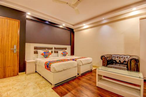 Galeriebild der Unterkunft FabHotel SRK Platinum Inn in Bangalore