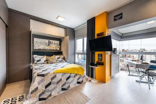 Krevet ili kreveti u jedinici u objektu Homelike Faria Lima by Okaeri Home Vista Incrível, Piscina e Estacionamento em Pinheiros
