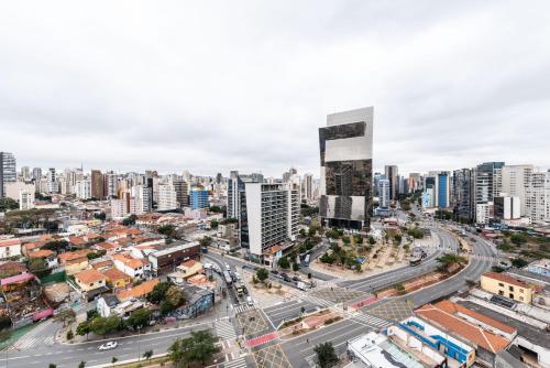 Stylish & Bright Good for 3 People 3min to Metro Queen Bed, Gym, Sao Paulo, Brazil