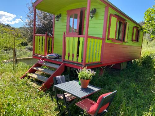 Eco Lodge/Tiny House Ferrairolles/Rolinka, Cascastel-des-Corbières, France  - Booking.com