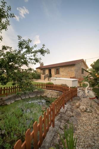 A Casa da Charca - Casa rural con jardín, Pontevedra ...