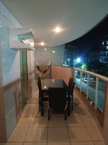 Μπαλκόνι ή βεράντα στο Apartamento condomínio Ilha Bela - Braga