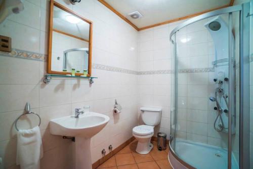 Ванная комната в CHALET CHAPITAL Punta Arenas