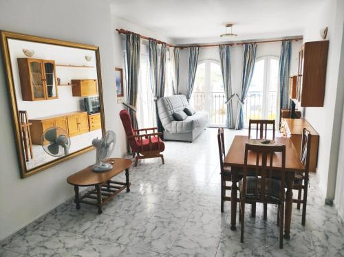 Et opholdsområde på Marina Sunrise Puerto