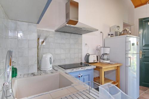 A kitchen or kitchenette at Katerina