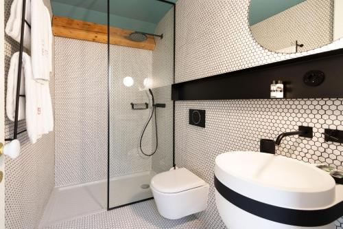 Ένα μπάνιο στο HM - Infante Riverside Apartment R