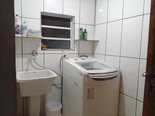 Foto sihtkohas Ubatuba asuva majutusasutuse Casa confortável com churrasqueira, wifi e ar condicionado galeriist