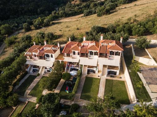 Gallery image of Chalkidiki Develiki Villas in Develíkia