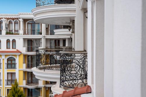 Балкон или терраса в Harmony Suites - Monte Carlo