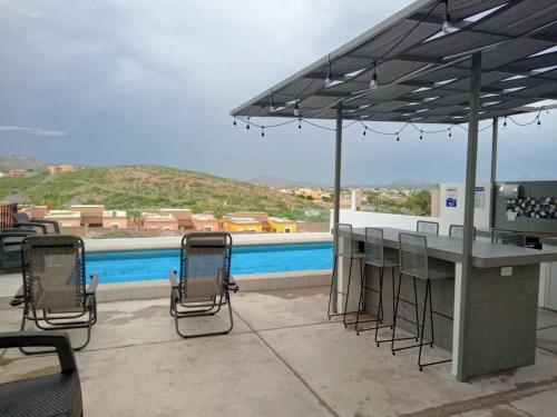Alberca Caliente, Heated Pool House with the viewの敷地内または近くにあるプール