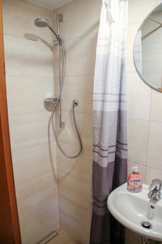 Ένα μπάνιο στο Holiday Home Backhäusle by Interhome