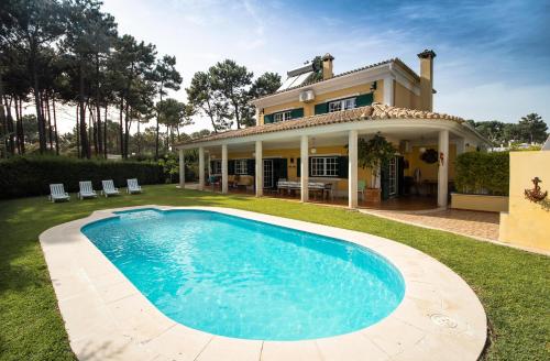 Family Friendly Villa Aroeira Golf