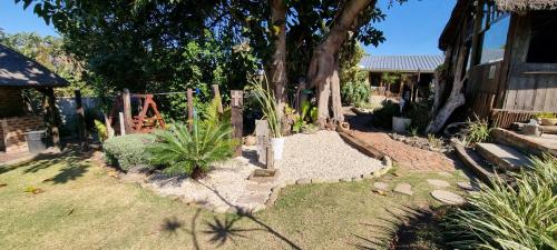 Κήπος έξω από το The Birdhouse Bed & Breakfast #NO Loadshedding #Solar Energy