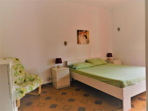 Posteľ alebo postele v izbe v ubytovaní Apartment in Patti Marina: a step away from the sea and from the center!
