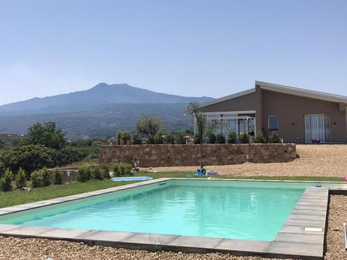 Πισίνα στο ή κοντά στο Villa Mida
