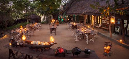 Restoran atau tempat lain untuk makan di Jock Safari Lodge