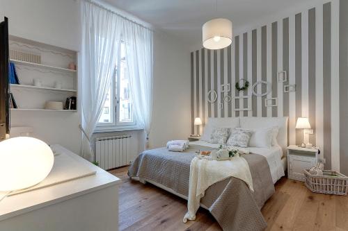 Cavour Apartments by Mamo Florence
