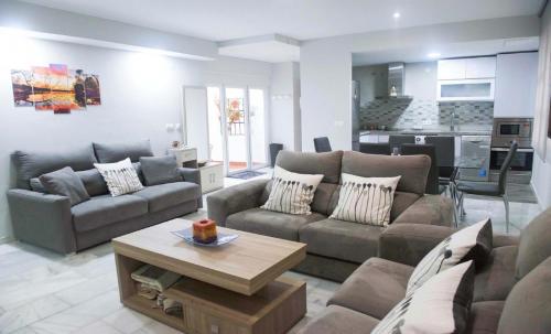 Apartamento entre Patios Valladares