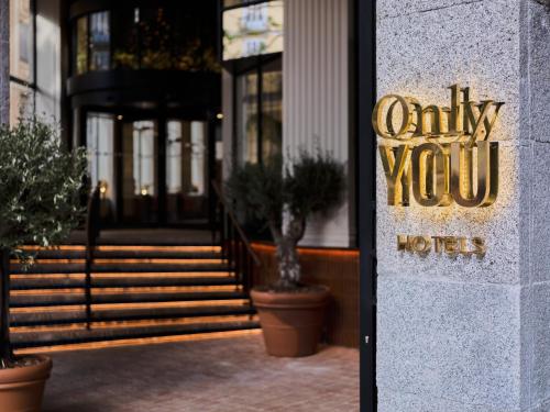 Only YOU Hotel Valencia photo 56