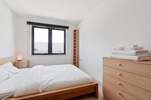 Krevet ili kreveti u jedinici u objektu Modern 2 Bedroom Apartment in Homerton