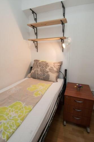 Apartment in Lovran with sea view, terrace, air conditioning, WiFi (3698-2)