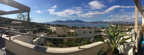 VUE MAGNIFIQUE SUR BAIE AJACCIO