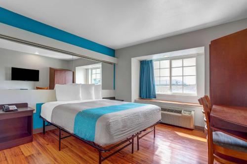 Una cama o camas en una habitación de Motel 6-Idaho Falls, ID - Snake River