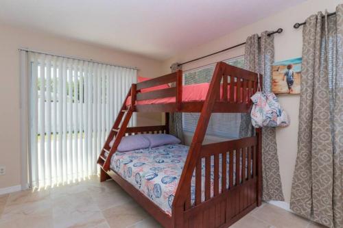 a bedroom with two bunk beds in a room at 3606 Villa Franca - Pet Friendly in Sarasota