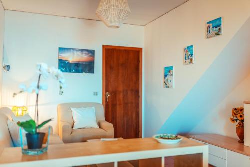 Gallery image of 2 bedrooms apartement at Letojanni 100 m away from the beach with sea view shared pool and furnished balcony in Letojanni