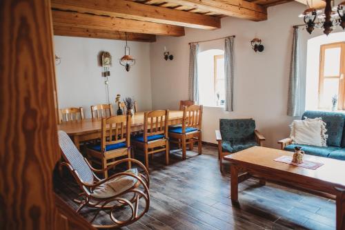 Ruang duduk di Andante Vendégház