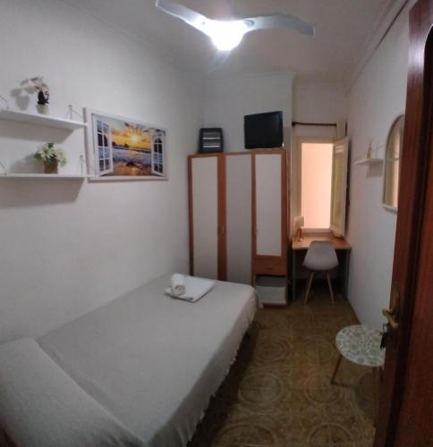Cozy single room Mercado Central, Alicante – Updated 2023 Prices