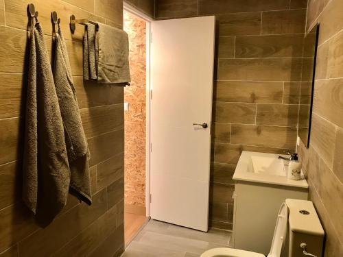 Et badeværelse på Vistas al mar Canabal