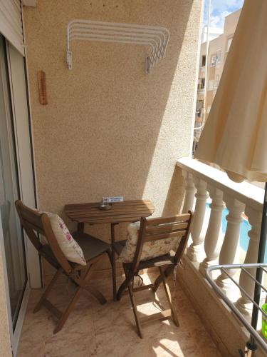 Kép Studio mit Pool,450 m zur Strand szállásáról Torreviejában a galériában