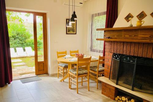Bilini Private Garden Apartment