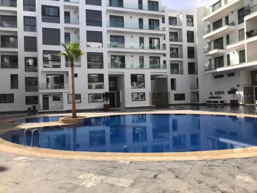 Sunny Apt Tourist Zone, Pool, Secure, Free Parking