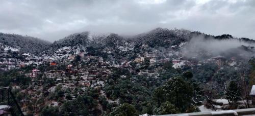 Gallery image of 2BHK Furnished Apartment/Near Kasauli/Barog/Luv Fun & Adventure in Solan