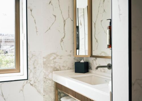 Page8, Page Hotels Image
