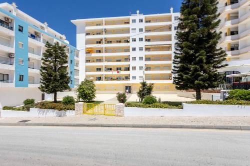 Cozy ap renovado 1ª linha de Praia - Armação Pêra