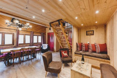 Χώρος καθιστικού στο Chalet Mon Idole