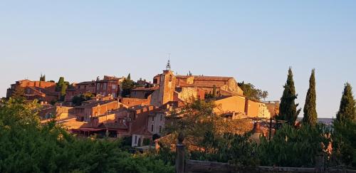 Gallery image of Studio du sentier des ocres in Roussillon
