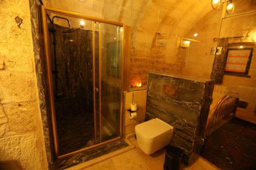 Koupelna v ubytování Hancı Cave Hotel