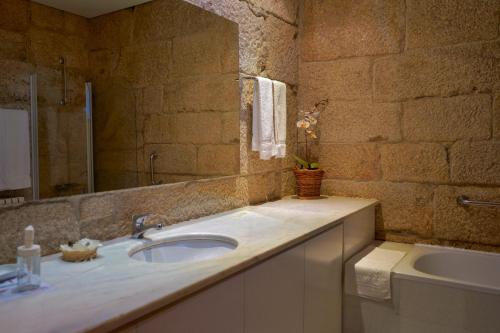 Ett badrum på Casa da Aldeia
