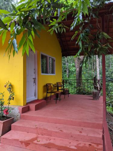 Un jardín fuera de Guddadamane Homestay