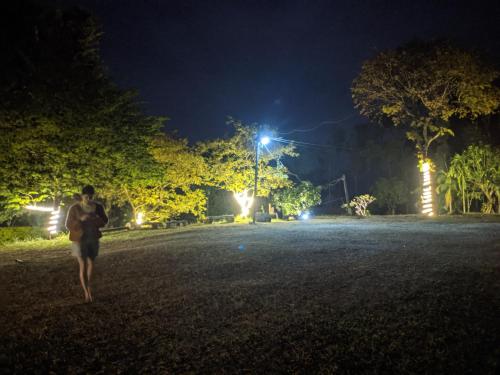 Un jardín fuera de Guddadamane Homestay