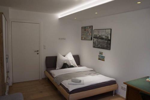Postel nebo postele na pokoji v ubytování Modernes & Erholsames Leben