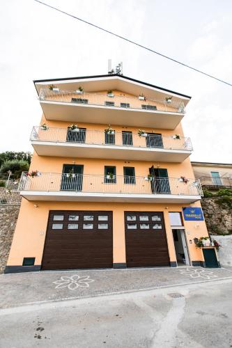 El edificio en el que está el hotel