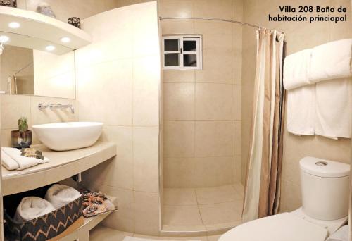 Ein Badezimmer in der Unterkunft HominngBird Acapulco