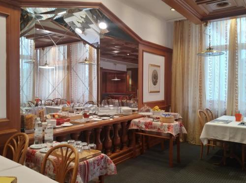 Restaurant o un lloc per menjar a Albergo Faido