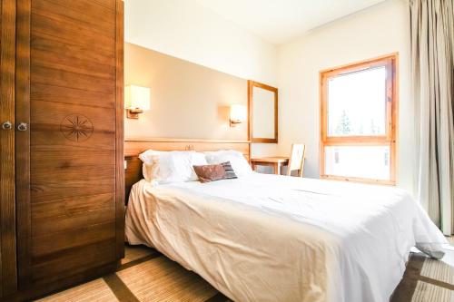 Bright spacious two bed South facing family apartment photo 2